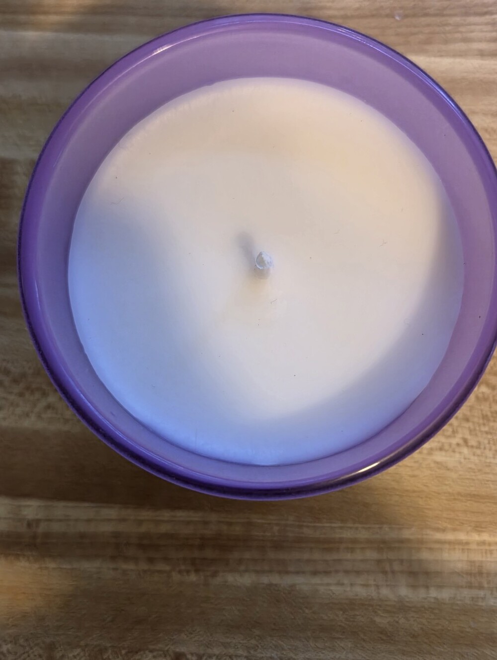 Berry Sugar NWT One Wick Candle W/Ghost Topped Lid - Picture 3 of 3